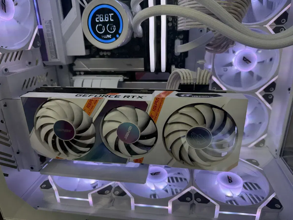 Colorful igame rtx 3060ti 3팬 화이트 판매합니다